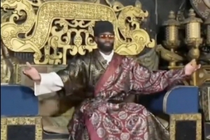 苏格兰vs巴西-1-级别差得挺多美媒晒图：文班去中国当和尚 杰伦·布朗当皇帝