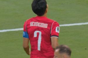 墨西哥vs南非-1-韩国连续进攻，孙兴慜射门被封堵，李刚仁远射造险