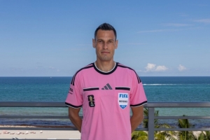葡蔔牙vs乌兹别克斯坦-10-FIFA官方：乌拉圭vs沙特裁判将身穿粉色衣服，致敬迈阿密市