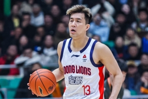 德国vs库拉索直播-郭艾伦：我想杜导了 就想听他骂人 膝盖已好 就等着广东在6月签我