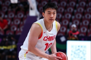 法国vs伊拉克-5-媒体人：王俊杰打球好扎实 最后的攻防杀死比赛 球迷为他高喊MVP