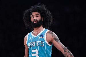 海地vs苏格兰-11-3年7400万！美记：科比·怀特的合同是全额保障 没有选项-ki