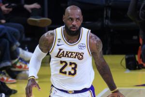 厄瓜多尔vs德国-9-火爆马刺大战尼克斯进球集锦_火爆马刺大战尼克斯进球集锦在线观看_免费看直播