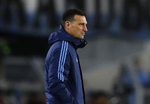 标题-斯卡洛尼：赛前曾与梅西进行沟通，我们都认为替补出场是最佳安排