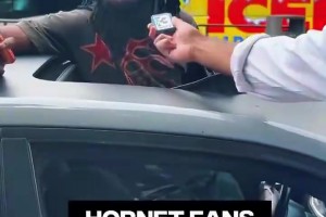 火爆南非对捷克首发阵容