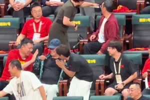 瑞士VS加掌大低调看直播